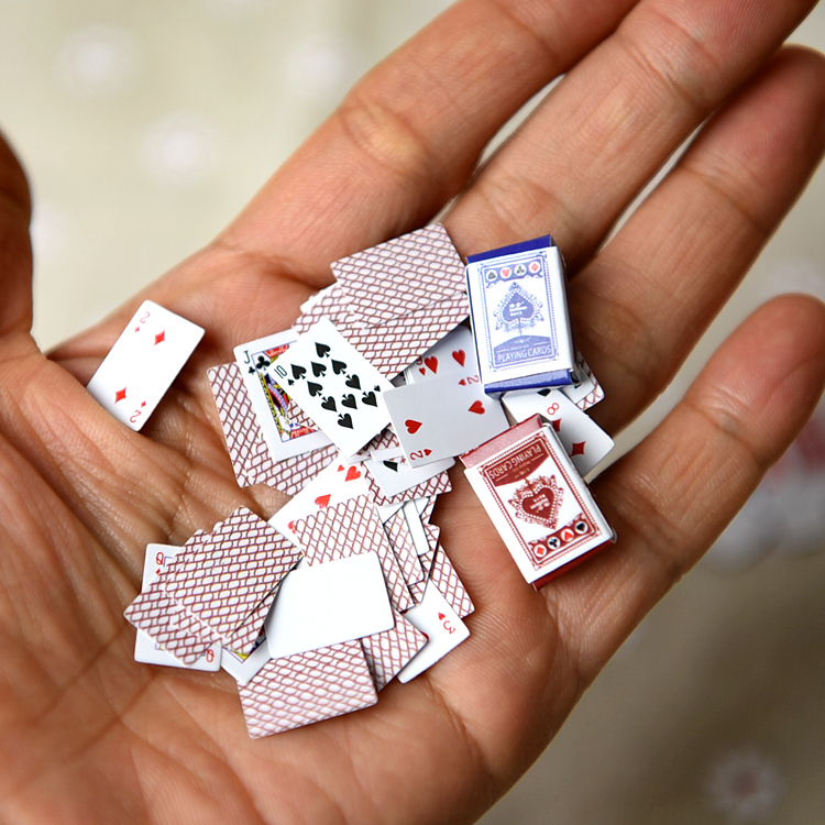 licca娃娃兵人桃子迷你扑克牌