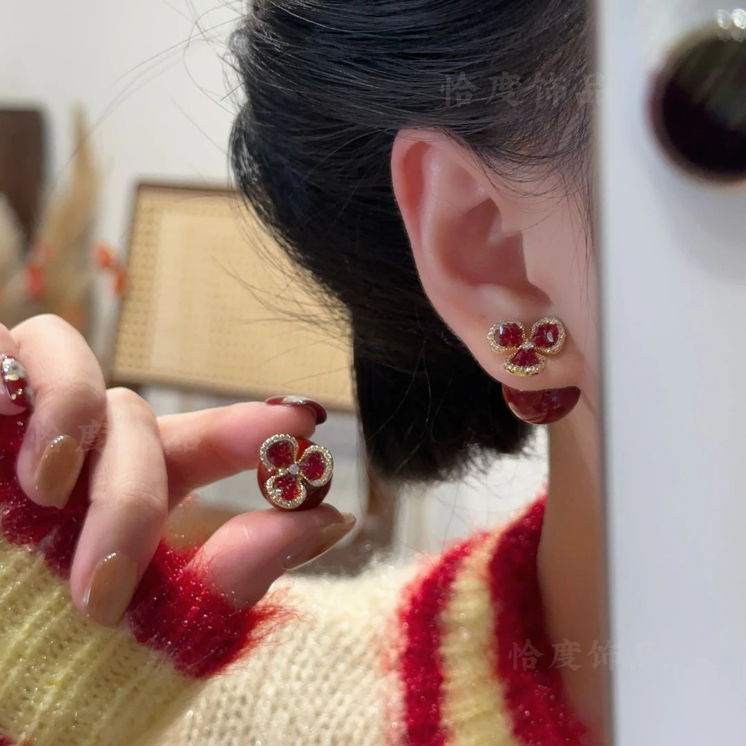 恰度一款两戴经典红色花朵耳钉