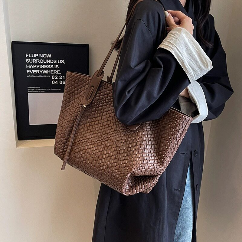 法国ZAMP高级感真皮通勤大容量包包女2026新款春夏单肩托特包大包