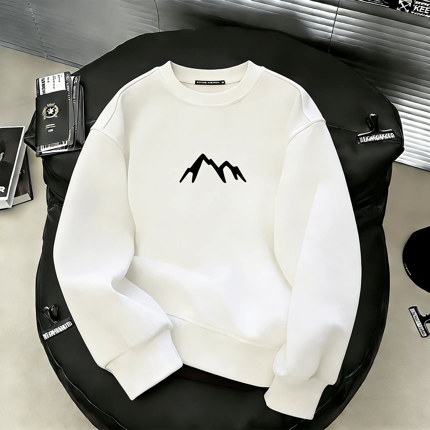 仓树一石简约山脉印花圆领卫衣男春秋季白色宽松打底百搭休闲上衣