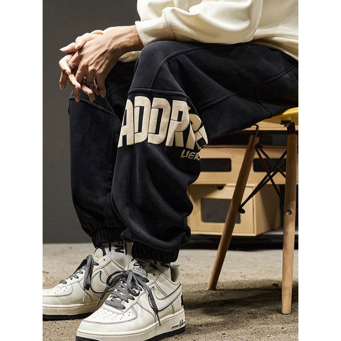 仓树一石休闲裤加绒卫裤男秋冬季美式重磅男款字母运动工装束脚裤