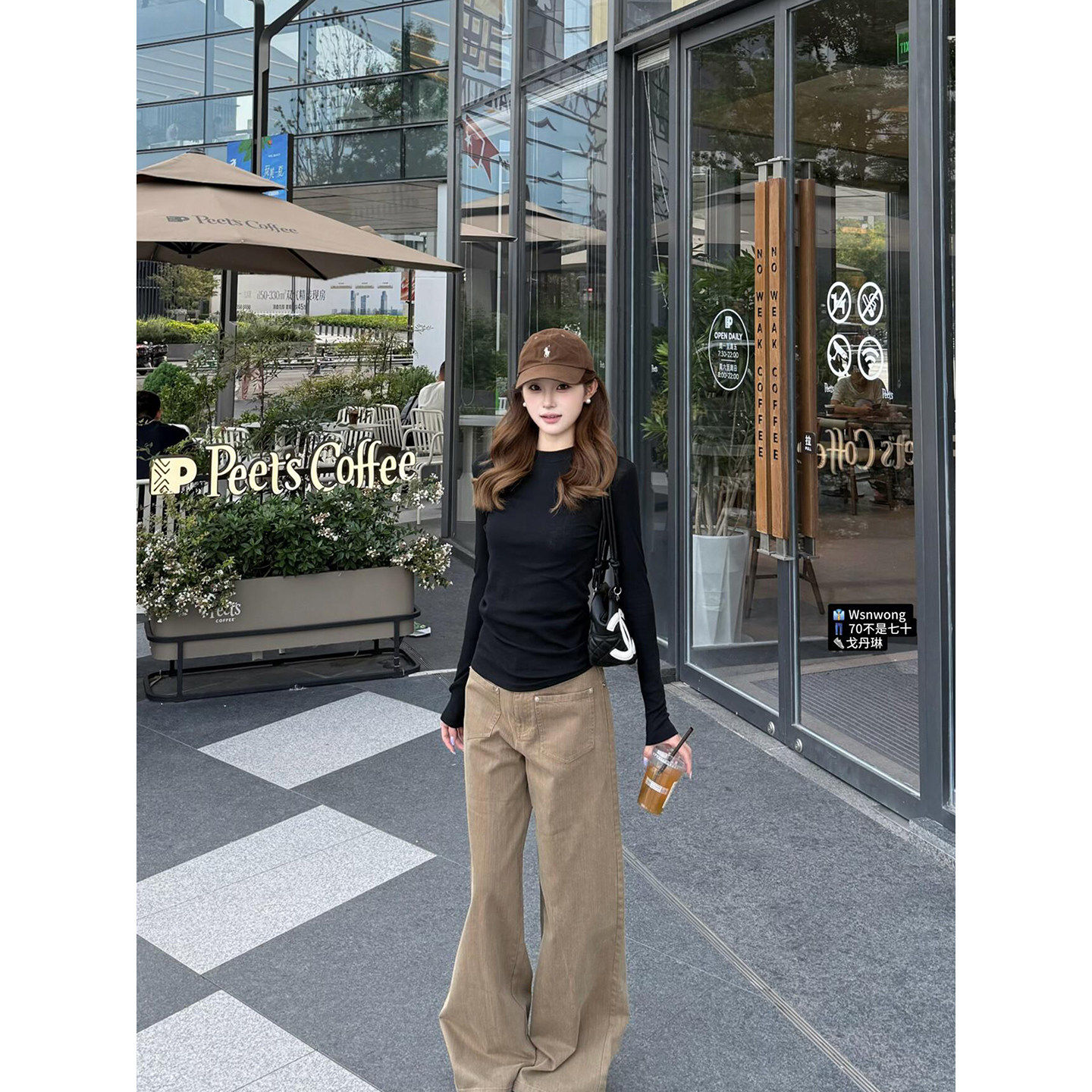 韩式穿搭黑色显瘦长袖t恤女秋冬新款高级感性感小众圆领打底上衣