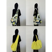 MYFUZZYKON VACATION SERIES朦胧雏菊印花多功能轻便大容量斜挎包