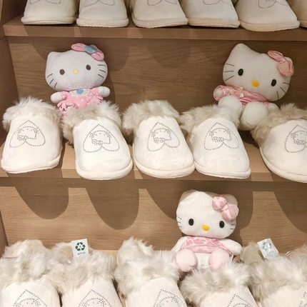 毛绒烫钻hellokitty棉拖鞋女秋冬室内居家防滑可爱保暖月子软底鞋