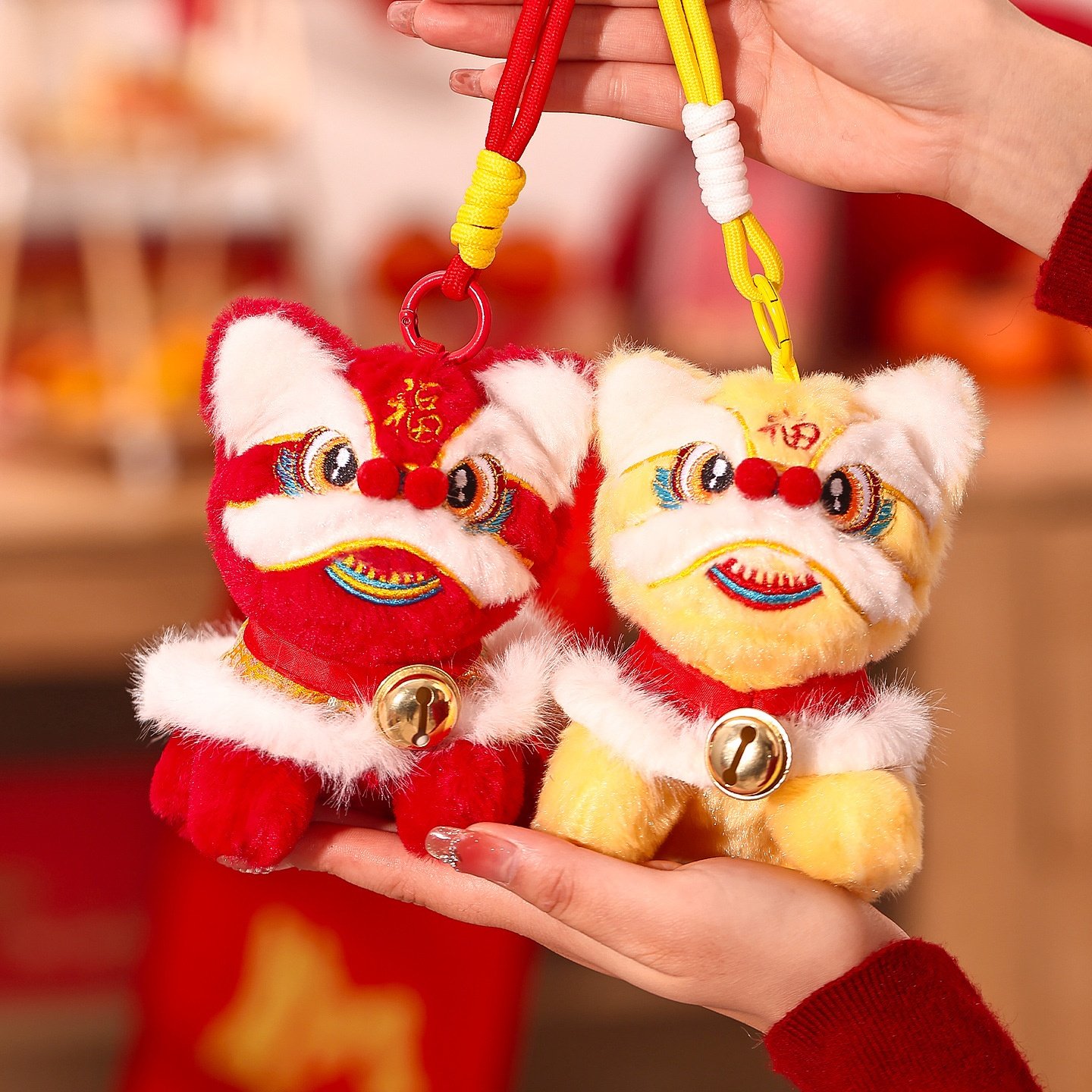 新年装饰品挂件2026马年礼物春节过年毛绒醒狮儿童书包钥匙扣挂饰