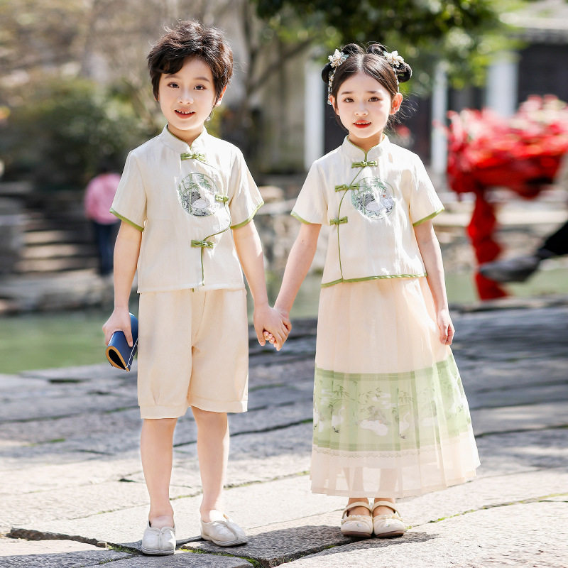 三月三民族风表演服装儿童汉服幼儿园中国风小学生班服舞蹈演出服