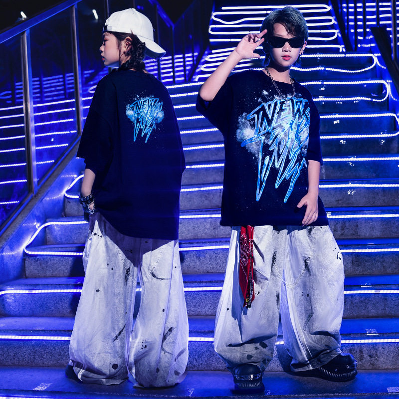 街舞儿童潮服表演服装嘻哈潮牌套装复古扎染裤男女童架子鼓演出服