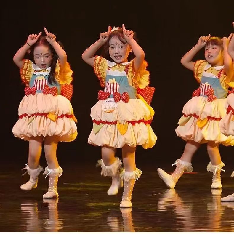 六一儿童洛丽塔演出服女童公主裙套装可爱幼儿园表演服时尚洋气