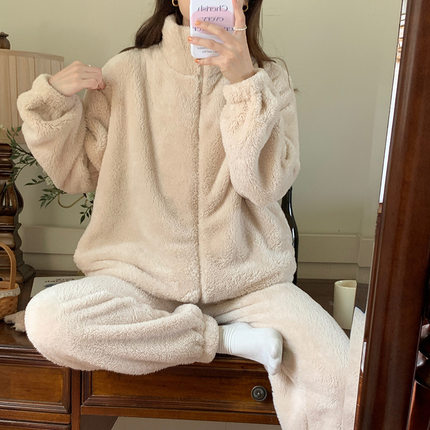 睡衣女秋冬季新款珊瑚绒加厚加绒可外穿大码法兰绒家居服套装冬天