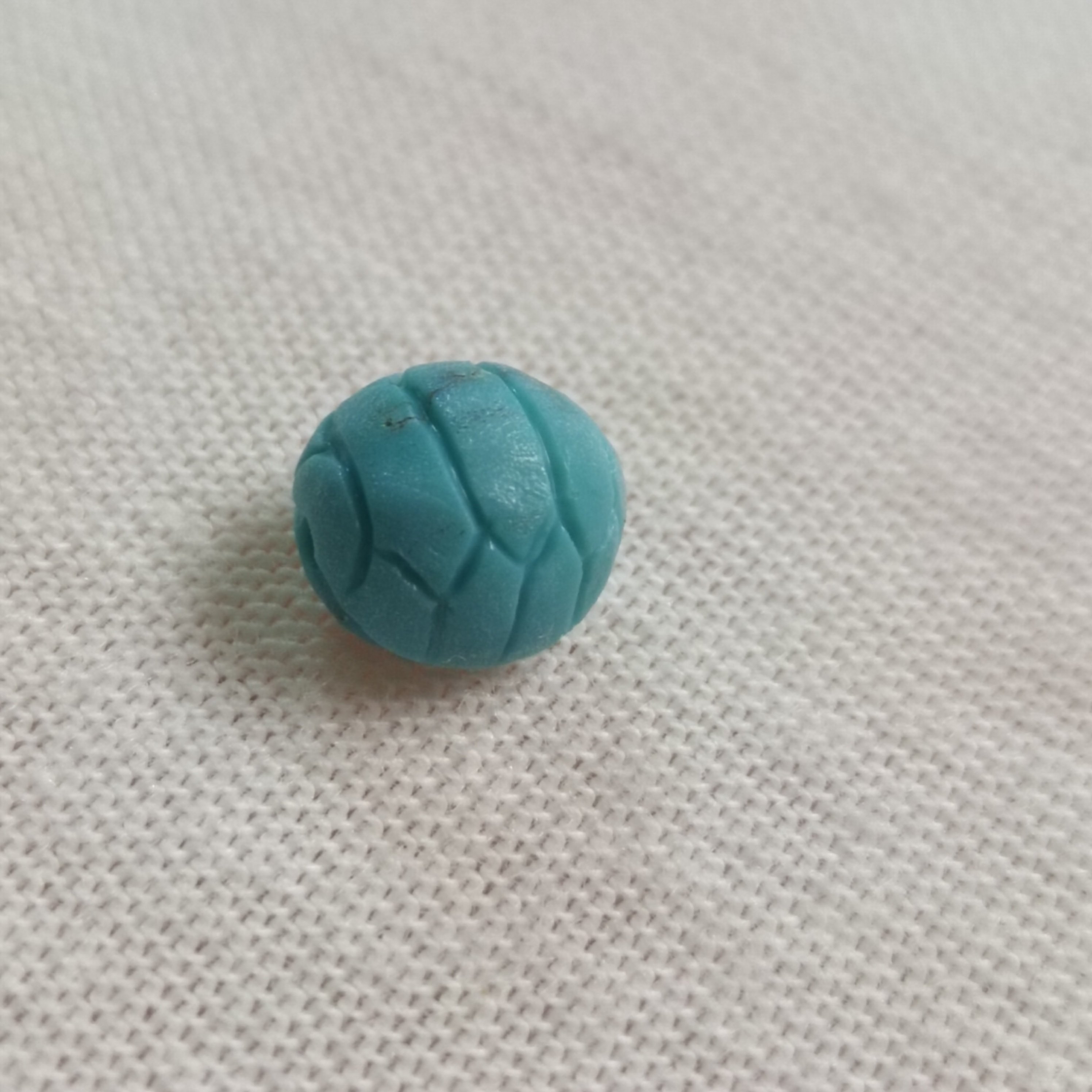湖北十堰天然原矿高瓷绿松石手工雕刻特色富甲天下配饰隔珠