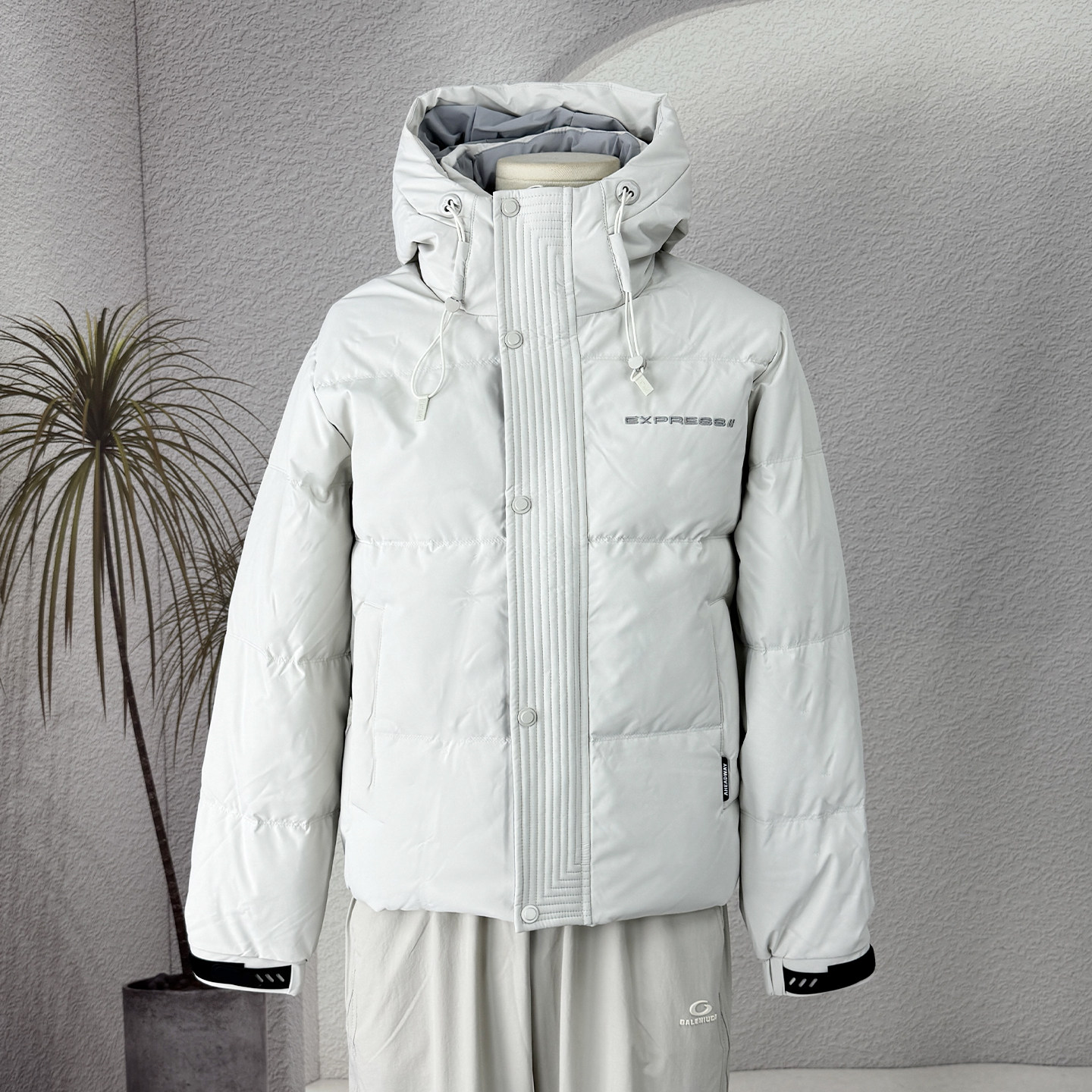 连帽羽绒服男加厚保暖时尚字母刺绣简约宽松防风外套2025冬季新款