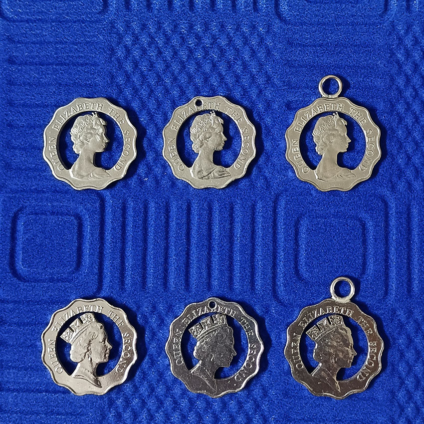 镂空香港2元吊坠女王款