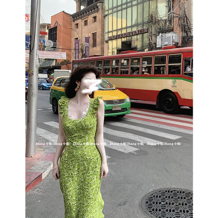 法式绿色碎花蕾丝拼接u领连衣裙女夏季多巴胺修身海边包臀裙长裙