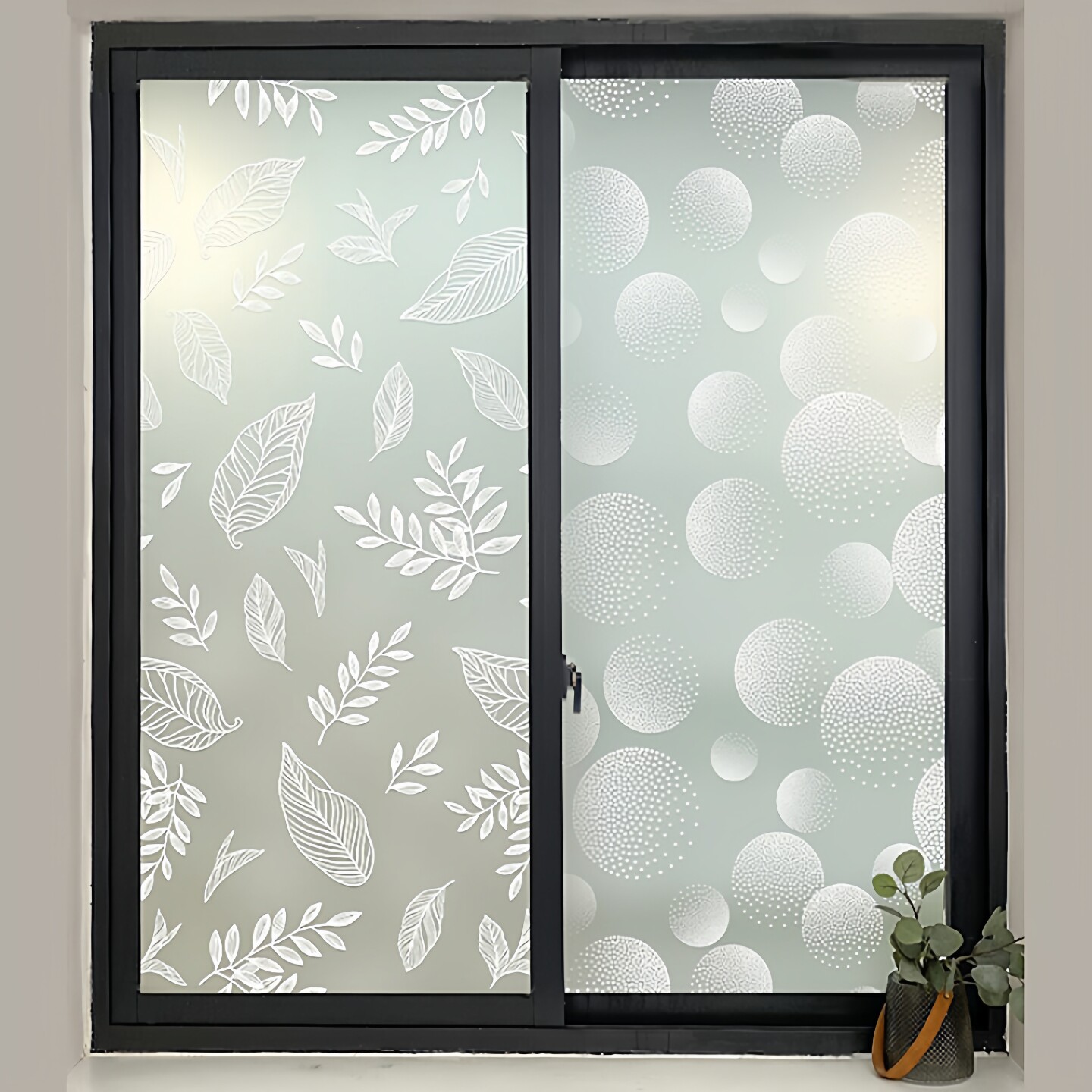 窗户玻璃贴纸透光不透明卫生间浴室防窥简约白色窗花磨砂静电贴膜