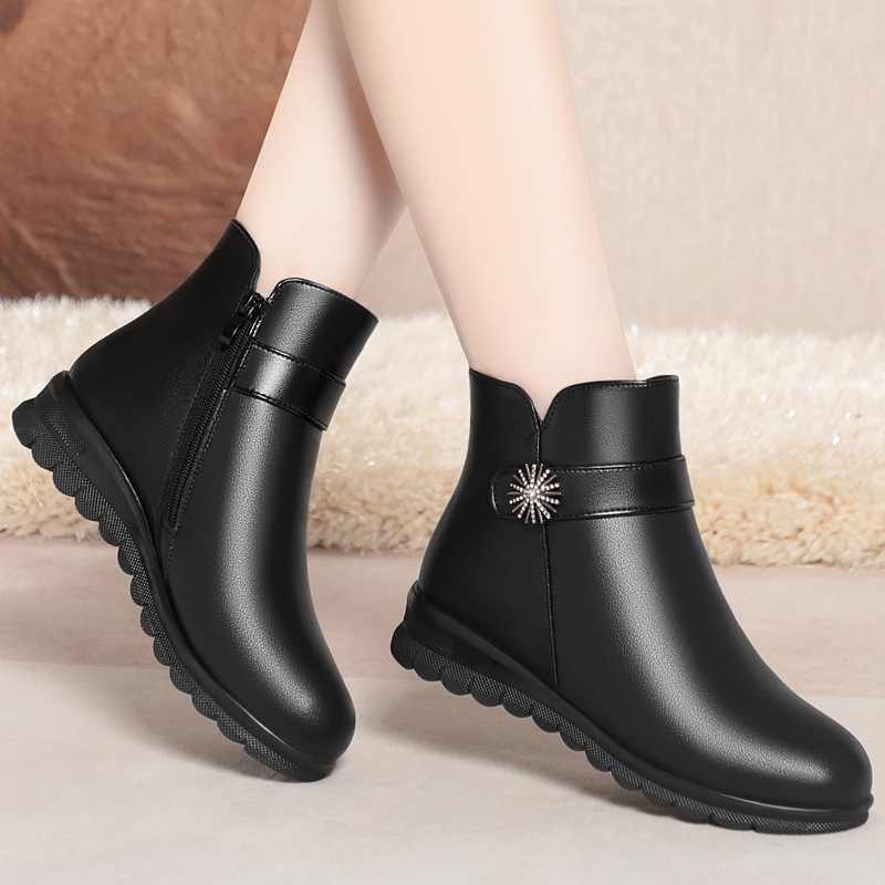 2025真皮短靴女春秋冬季加绒保暖短筒女士靴子圆头妈妈鞋皮鞋