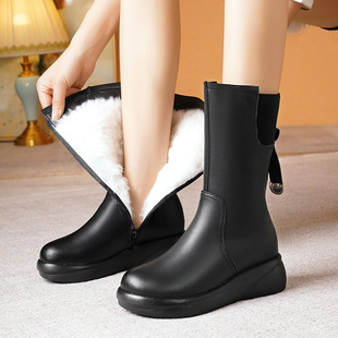 新款全牛皮中筒靴女冬季真皮马丁靴子皮羊毛一体大棉鞋厚底