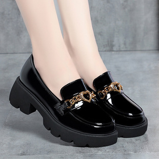 漆皮乐福女鞋亮皮真皮厚底皮鞋女圆头松糕底单鞋百搭中年妈妈鞋子