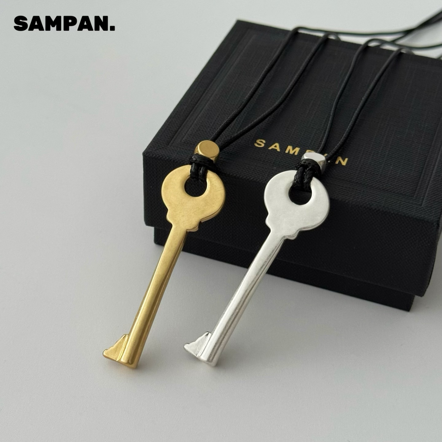 SAMPAN钥匙吊坠项链毛衣链