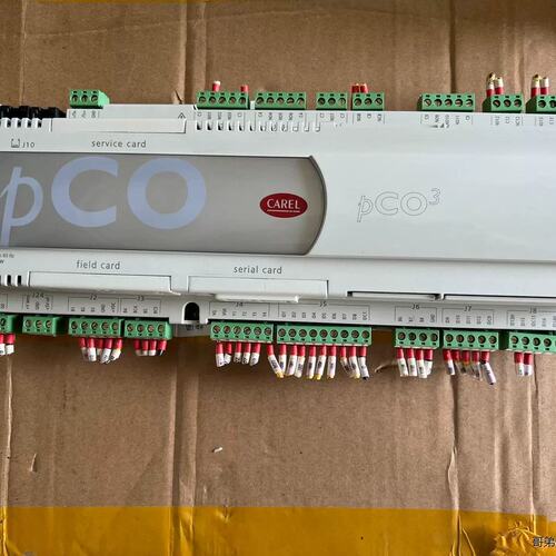 议价CAREL控制器PC03000AM0PC03000AW0PC03000AZ0