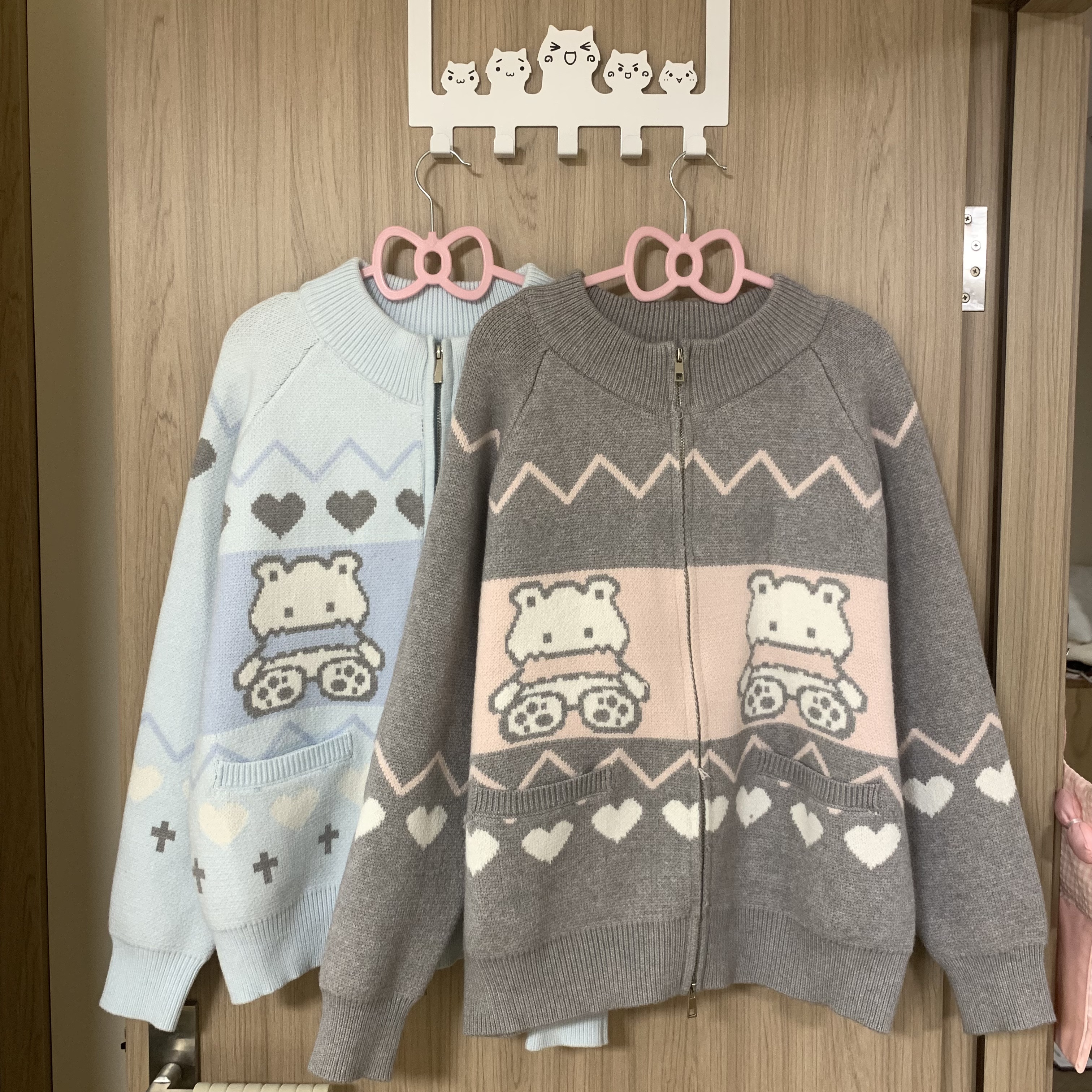 Blurredbear原创秋冬新款拉链刺绣小熊提花毛衣开衫立领加厚外套