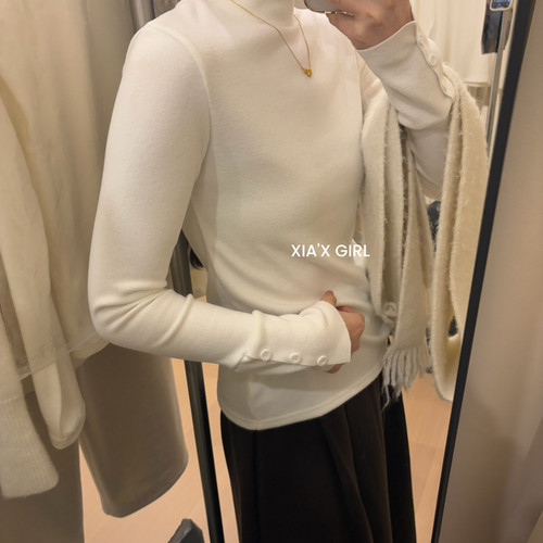 XIA夏夏-女双面磨毛百搭显瘦简约小众设计纽扣袖打底衫FC2646MY-D