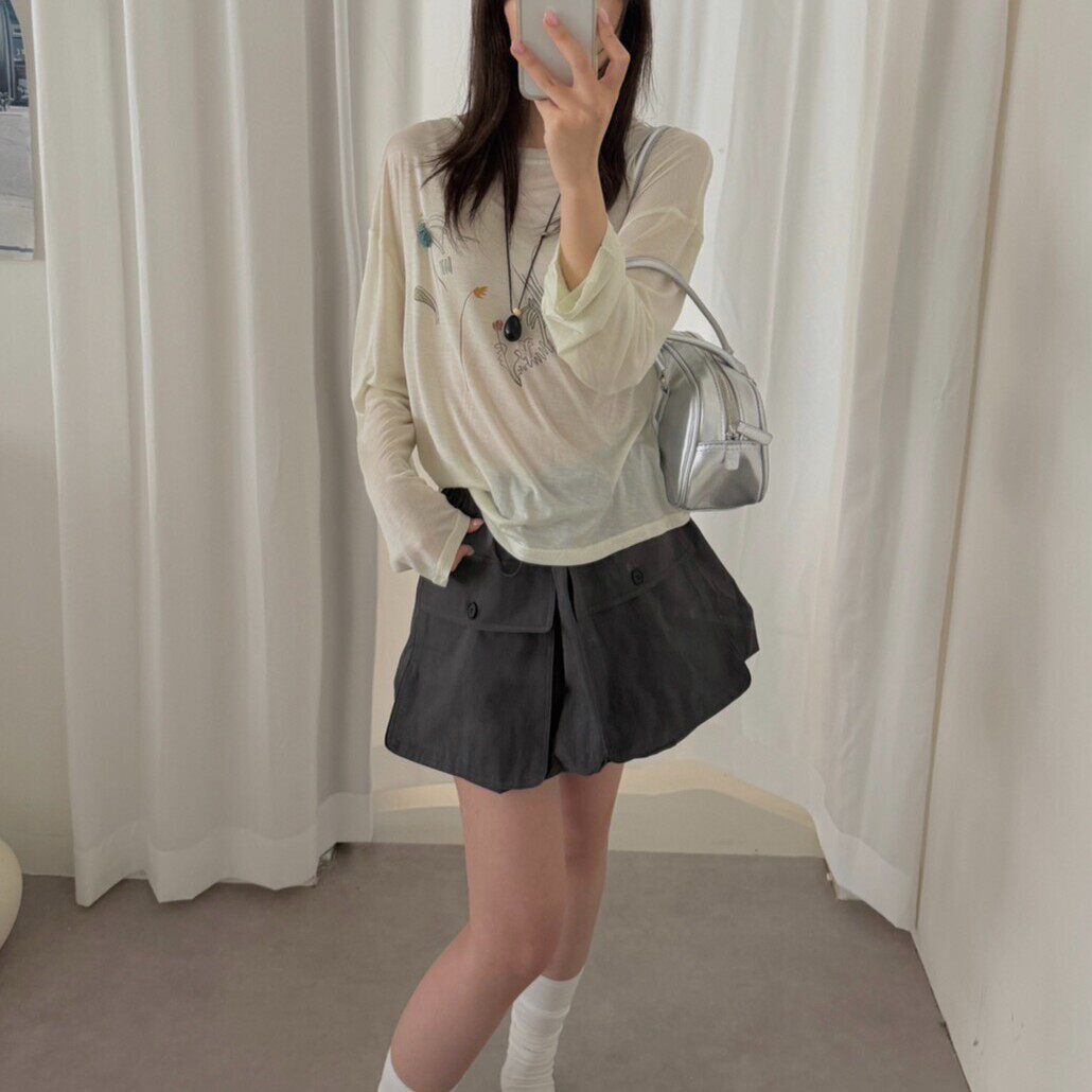 HERE‘S-水彩手工钉花宽松防晒面料巨舒服安利每位姐妹打底衫2669