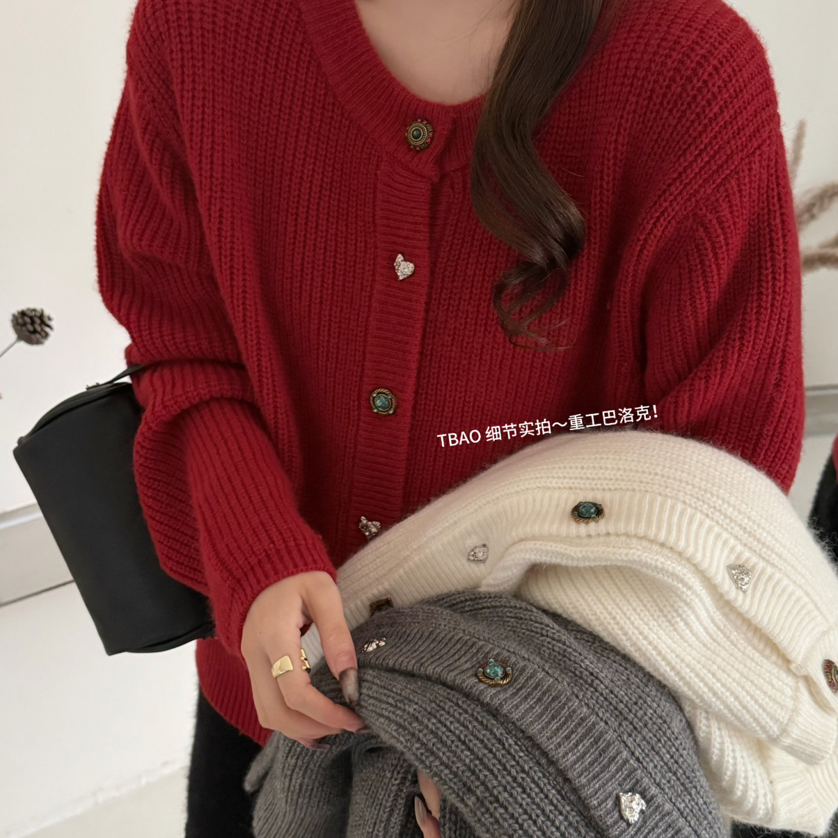 TB媞宝-5.2巴洛克排扣韩系甜美新年款保暖毛衣（含8.5绵羊毛）865