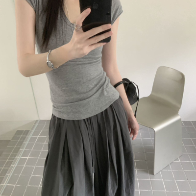 Hand made-26夏上新简约V领基础款短袖T恤(不含项链)6435