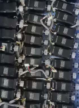 议价UIROBOT步进电机，型号UI42-47-1684B，拆机