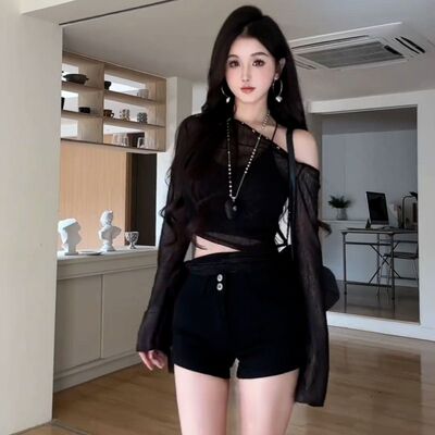 辣妹甜酷性感斜肩长袖T恤女夏季短款设计感防晒罩衫薄款洋气上衣