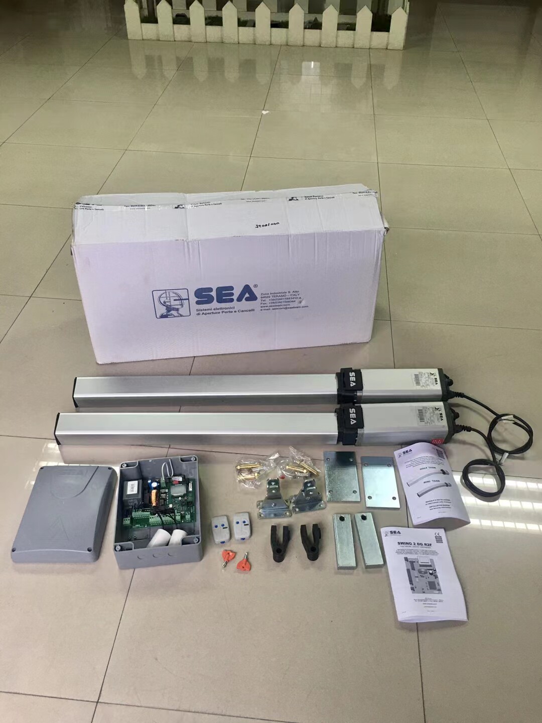 上门安装维修意大利原装进口seamt100液压直臂开门机 mt200液压机