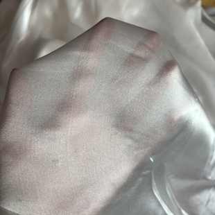 小蓝真丝 超薄超透白色素绉缎 100%桑蚕丝110门幅6-7姆米左右