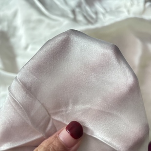 小蓝真丝 白色素绉缎薄缎 110门幅13姆米 100%桑蚕丝布料