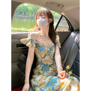 法式浪漫碎花连衣裙女夏季甜美小飞袖v领吊带裙气质收腰修身长裙