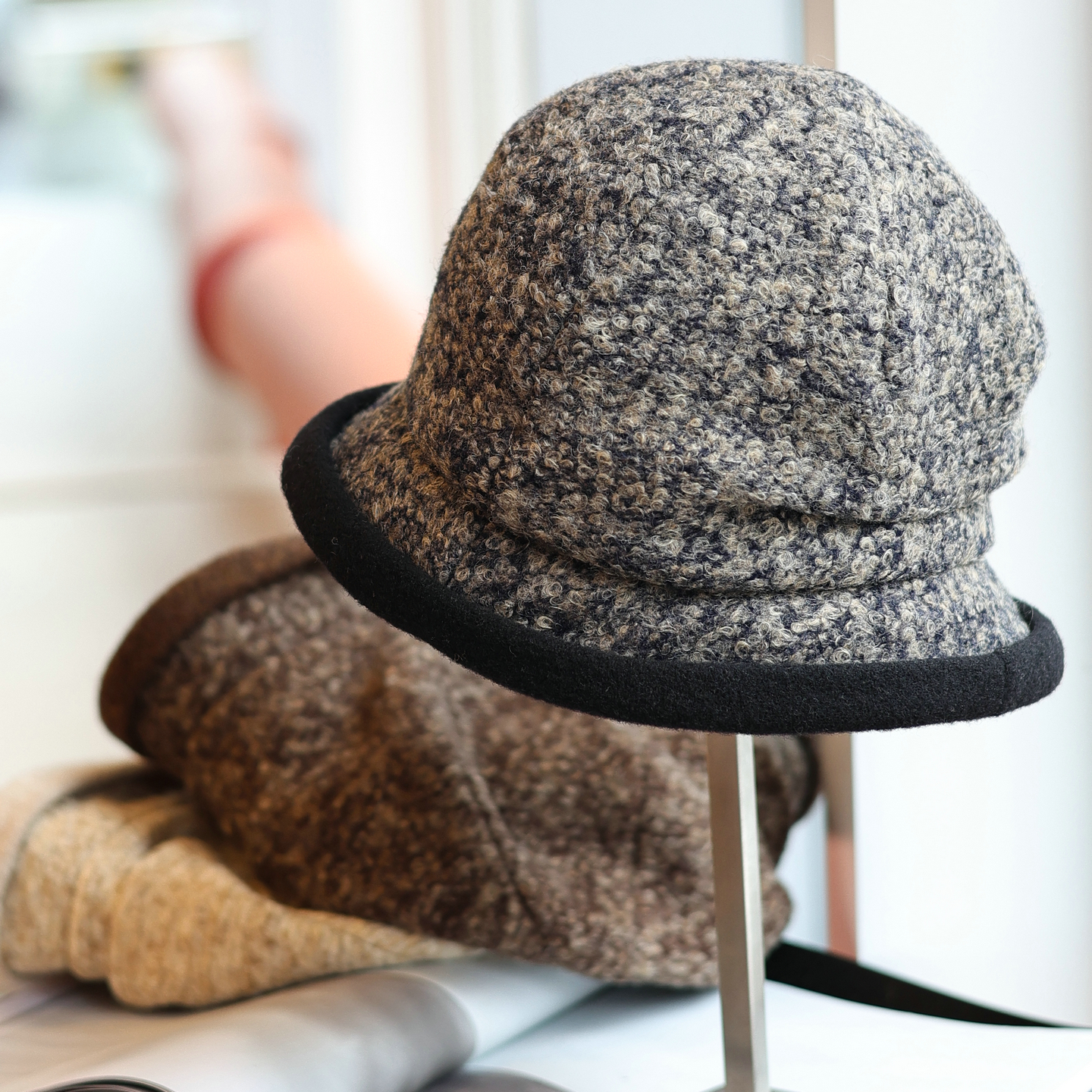 日系捏褶混色羊毛秋冬保暖渔夫帽