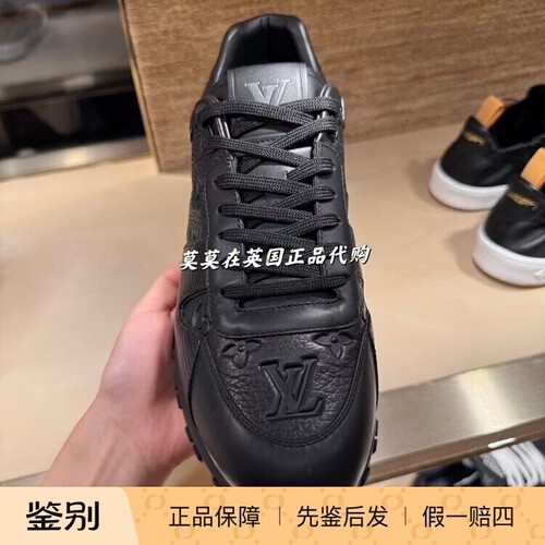 黑色压花粒面小牛皮男士休闲鞋