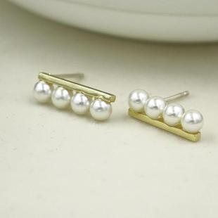 新光新款耳环韩版可爱一字珍珠串迷你耳钉女气质简约甜美个性百搭