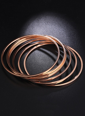 新款简约圆圈多件套手镯女钛钢