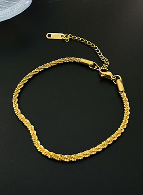 新款时尚简约手链女韩版毛毛虫