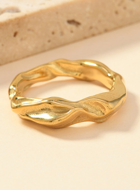 跨境朋克风钛钢凹凸纹理戒指