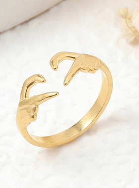 跨境油压比心钛钢情侣对戒