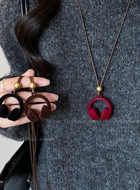 韩系红色丝绒耳机吊坠毛衣链女
