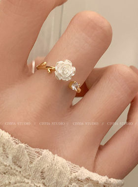 山茶花戒指女开口可调节小众设计高级感设计感食指戒2025爆款项链