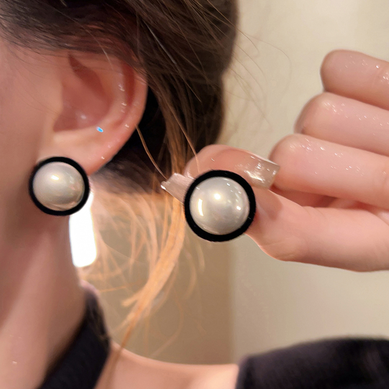 日韩复古黑色植绒珍珠耳钉