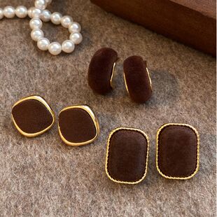 复古棕色方形丝绒耳钉女爆款轻奢高级耳环小众独特耳饰几何形简约