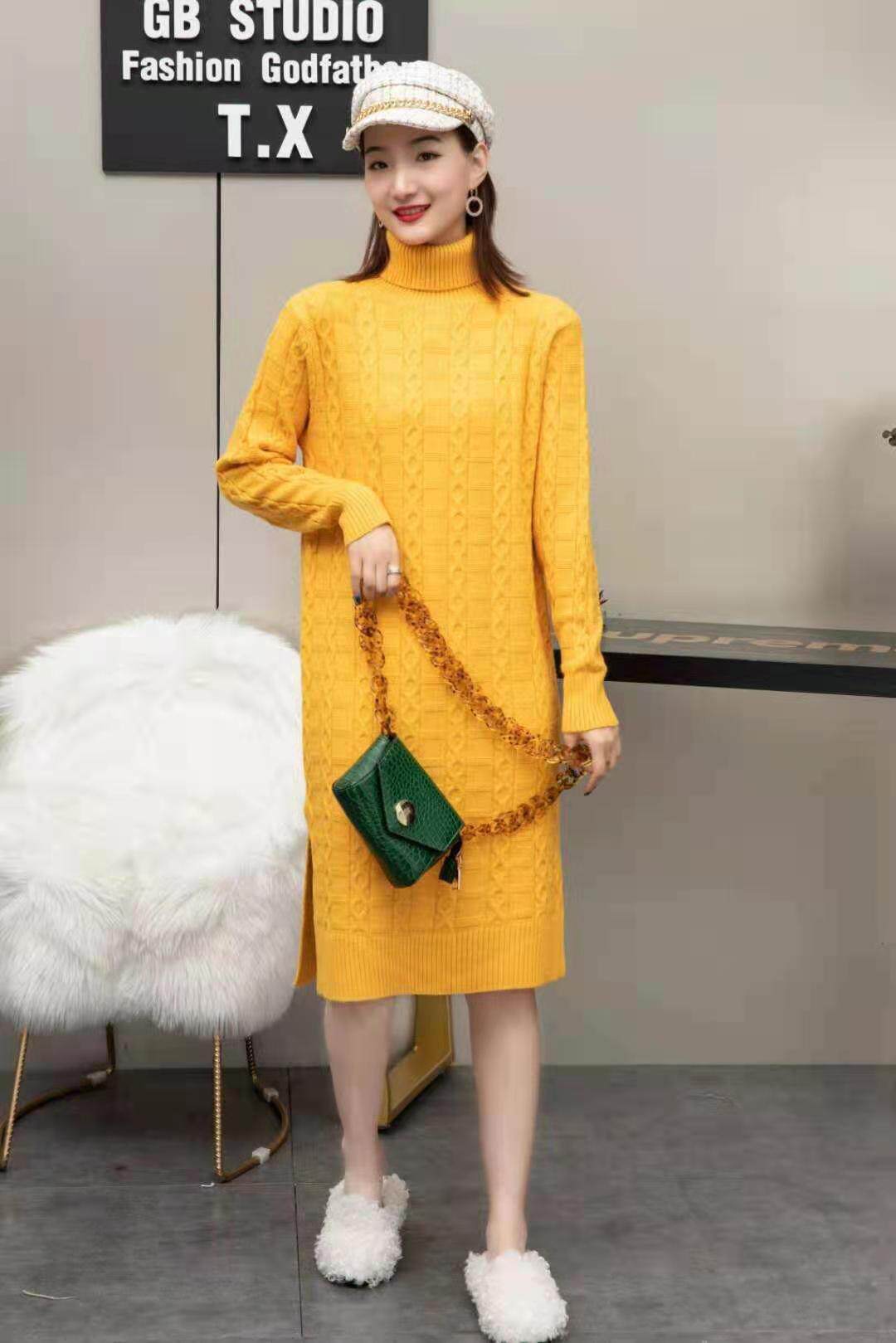 配大衣针织连衣裙2023年新款秋冬打底羊毛衫中长款内搭毛衣女洋气
