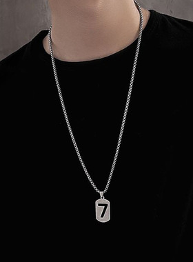 新款幸运数字7吊坠项链潮牌男配饰嘻哈个性冷淡风女简约百搭女