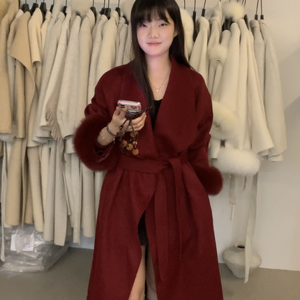 DOMI 七七羊毛外套(配狐狸毛毛领可拆卸腰带)（含100羊毛）5277-1