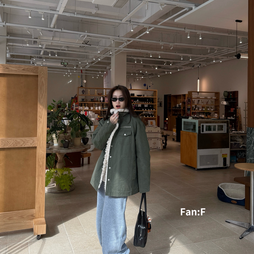 七七冬上新休闲百搭毛领单排扣宽松保暖羽绒服外套F612