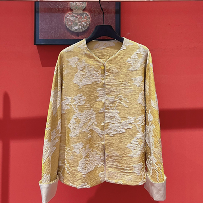 七七26年早春早春上新轻奢优雅气质提花盘扣短外套xx8667